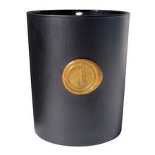 Charger l'image dans la galerie, Bougie en gobelet de verre noir mat / Jeudi bougies / 180 grammes / concentration parfum 11 %