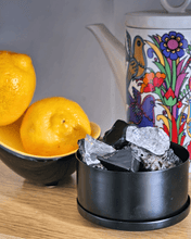 Charger l'image dans la galerie, pot pourri roches volcaniques, cristal de roche et obsidienne en vente chez Jeudi bougies