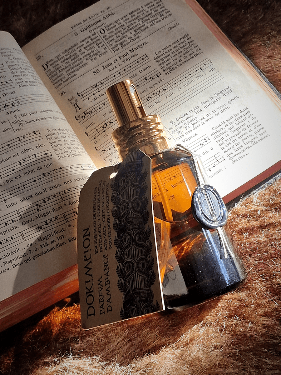 Spray 100ml parfum d'ambiance Dokimeion, en vente chez Jeudi